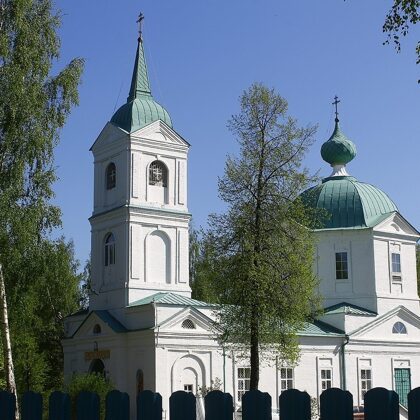 Покровский храм (1806 г.), расположенный  на одноименном кладбище